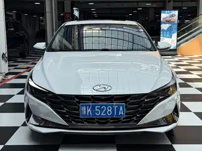Hyundai Elantra 2023