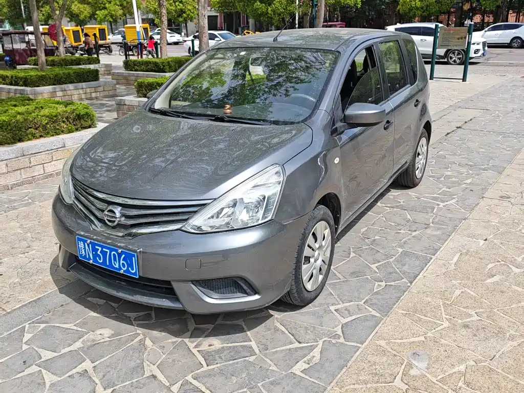 Nissan Livina 2018
