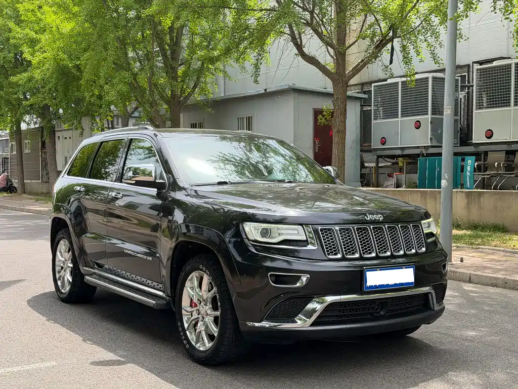 Jeep Grand Cherokee 2015 — фото 3