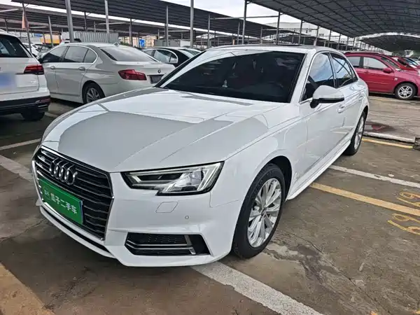 Audi A4L 2019