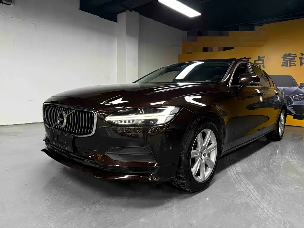 Volvo S90 2017 — фото 1