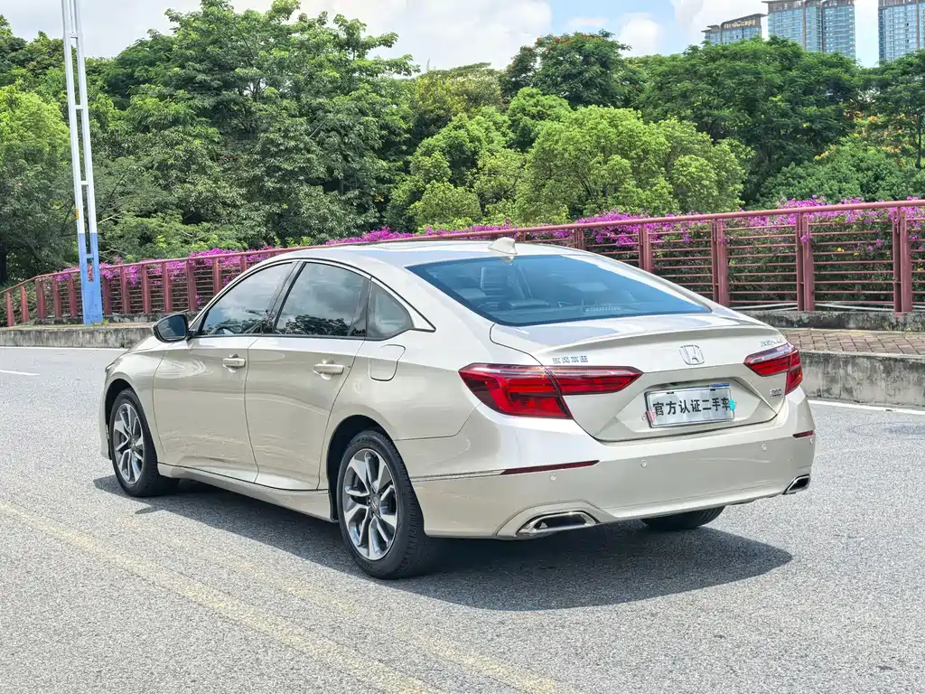 Honda Inspire 2019 — фото 16