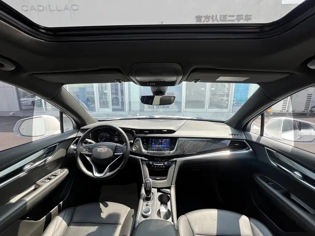 Cadillac XT6 2020 — фото 20