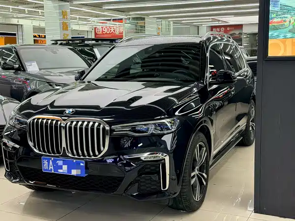 BMW X7 2022