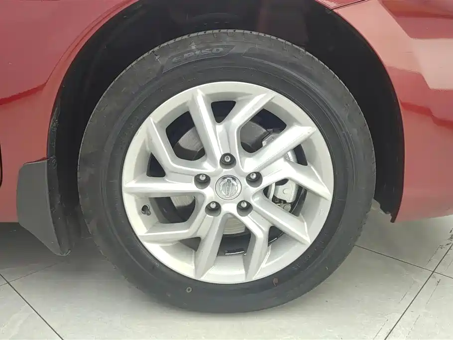 Nissan Tiida 2022