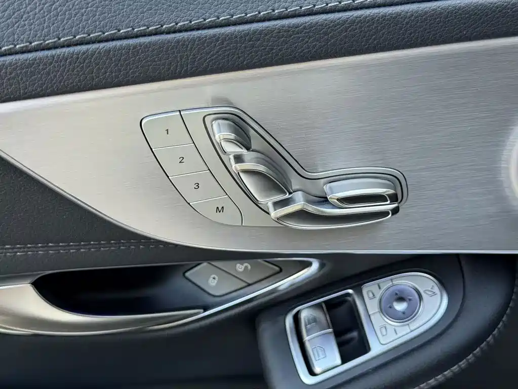 Mercedes-Benz C-Class 2019 — фото 10