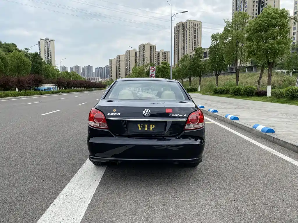 Volkswagen Lavida 2010