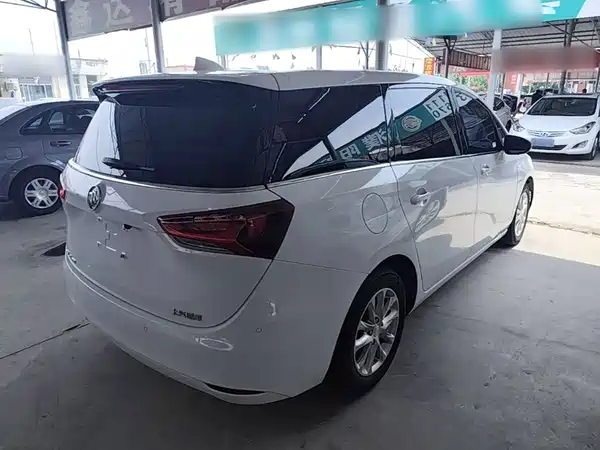 Buick GL6 2020