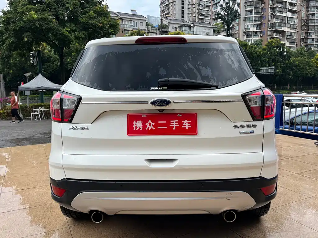 Ford Kuga 2017 — фото 13