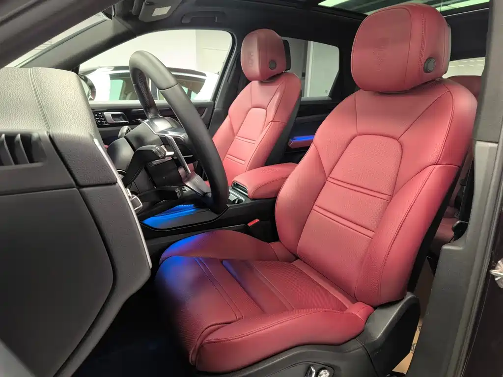 Porsche Cayenne New Energy 2019 — фото 16