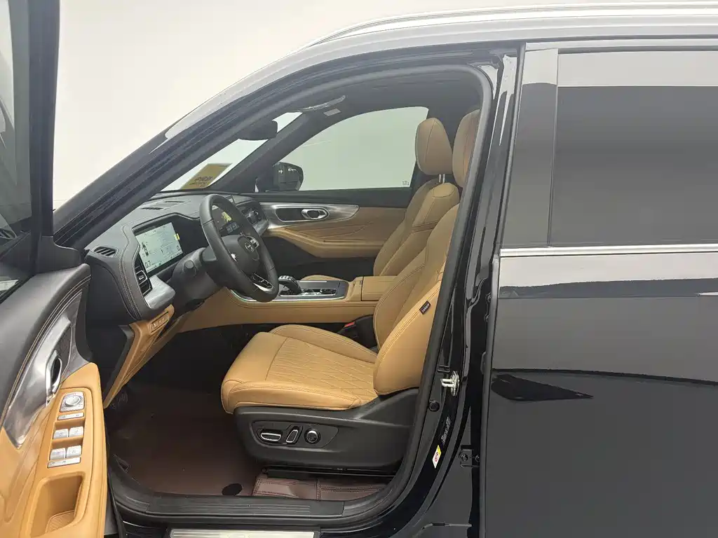GAC Trumpchi GS8 2025 — фото 12
