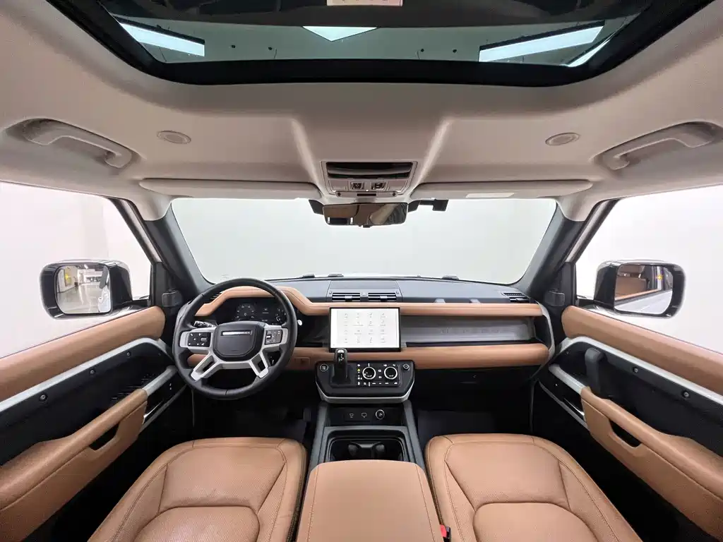 Land Rover Defender 2023 — фото 9