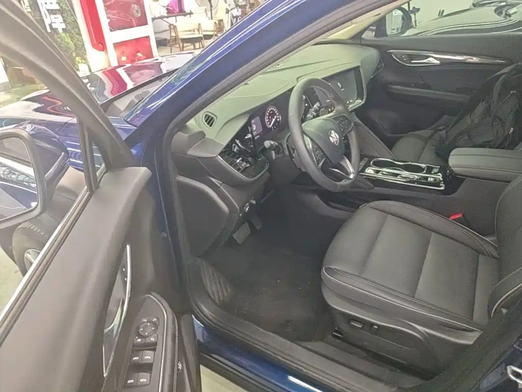 Buick Envision Plus 2023 — фото 16