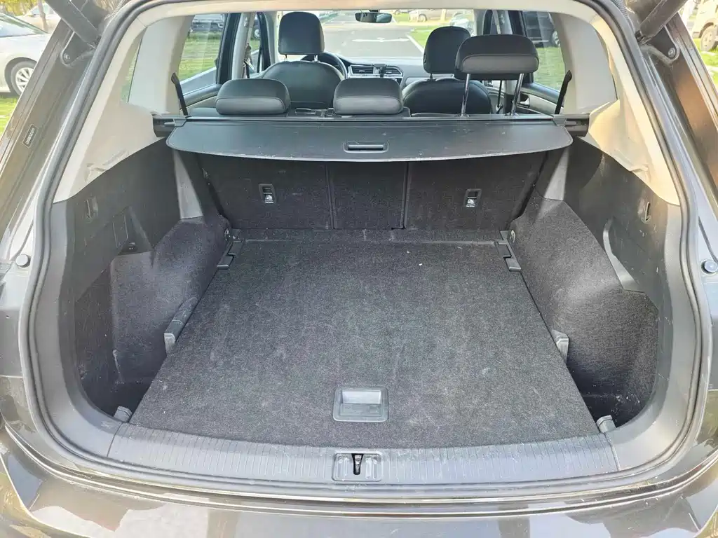 Volkswagen Tiguan L 2018 — фото 21