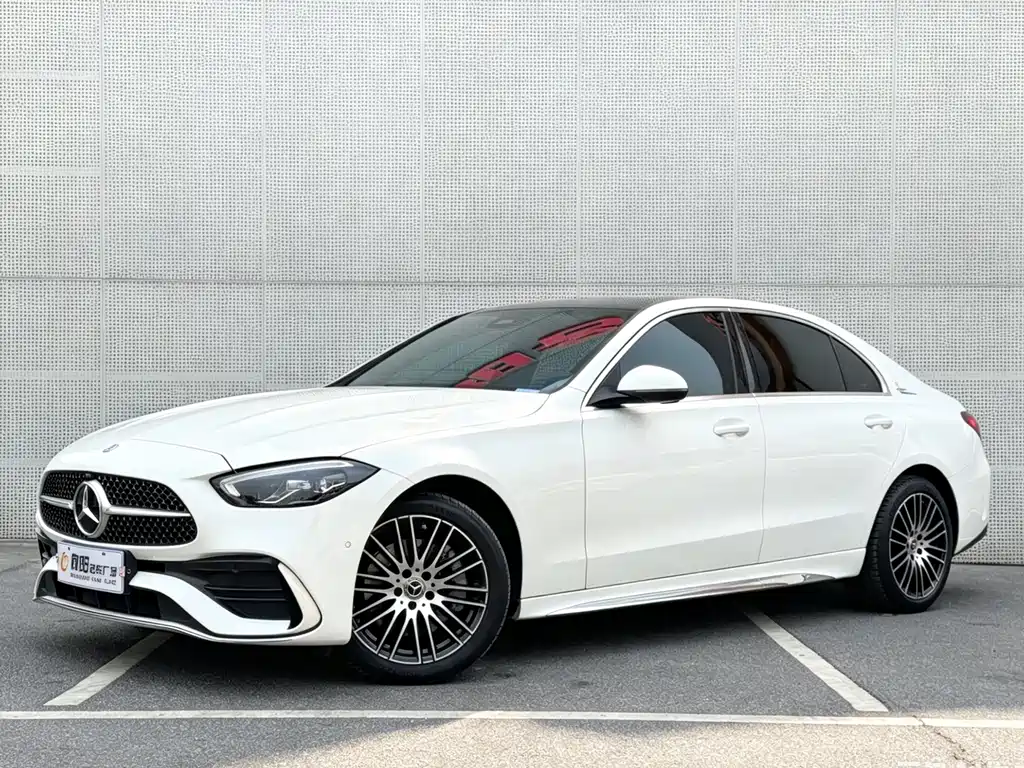 Mercedes-Benz C-Class 2024
