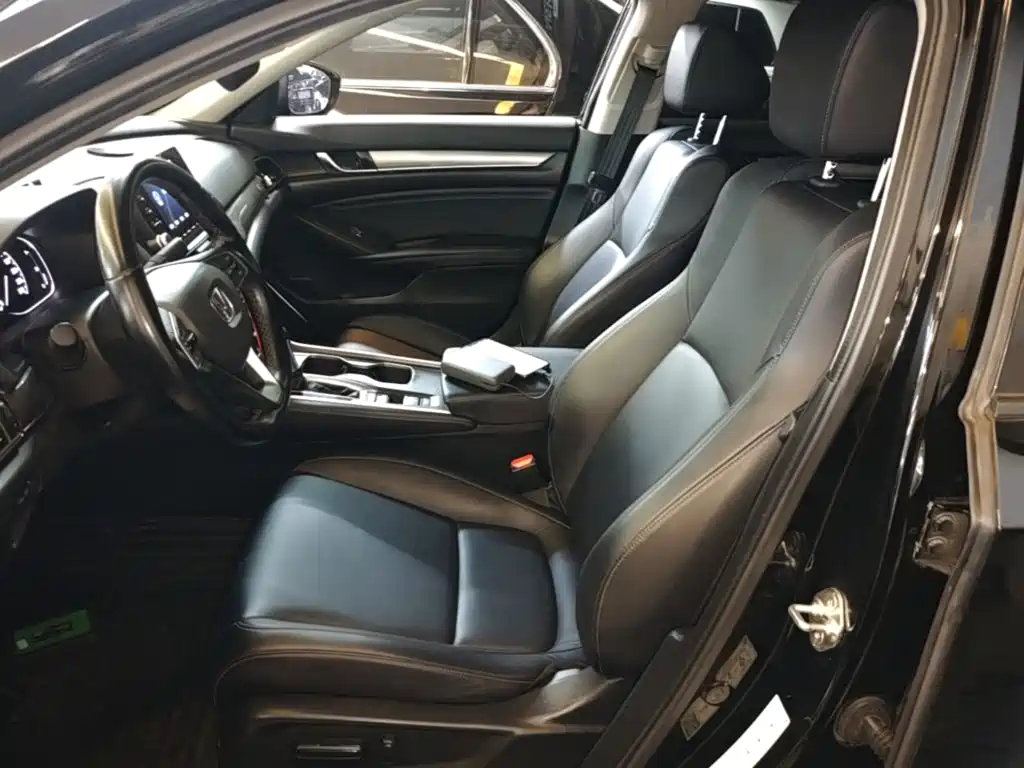 Honda Accord 2019 — фото 15