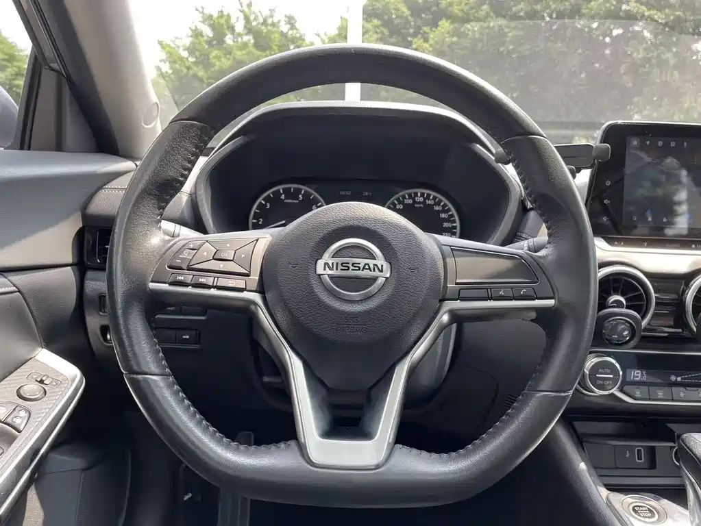 Nissan Sylphy 2022 — фото 15