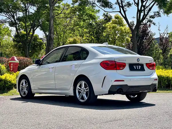 BMW 1 Series 2021