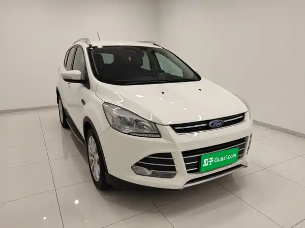 Ford Kuga 2015