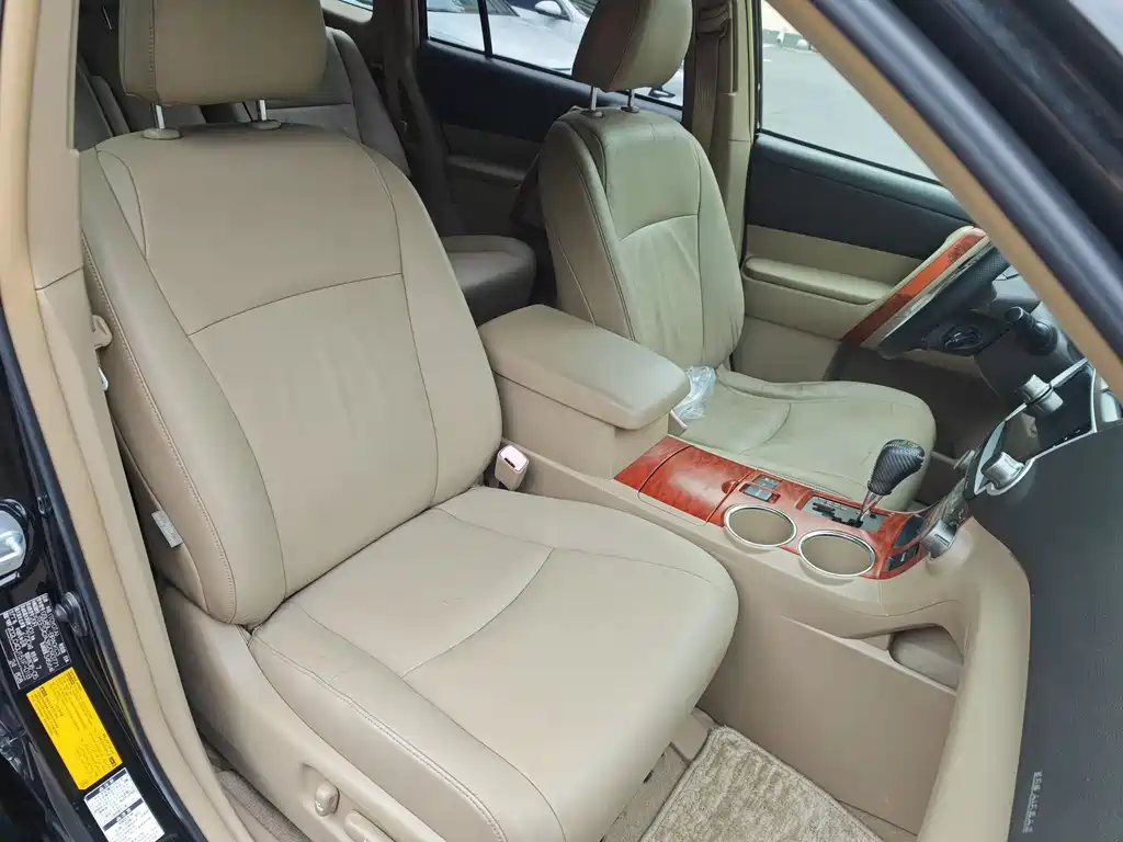 Toyota Highlander 2008 — фото 12