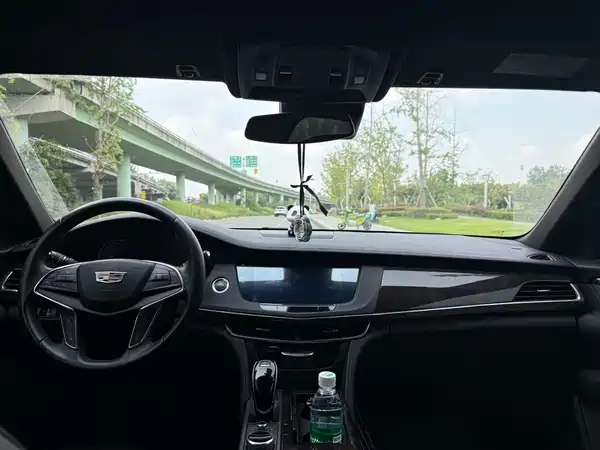 Cadillac CT6 2022