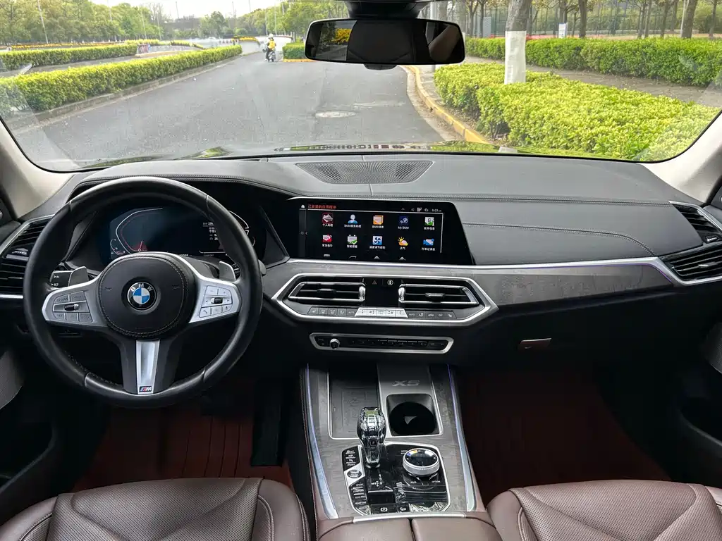 BMW X5 2023 — фото 11