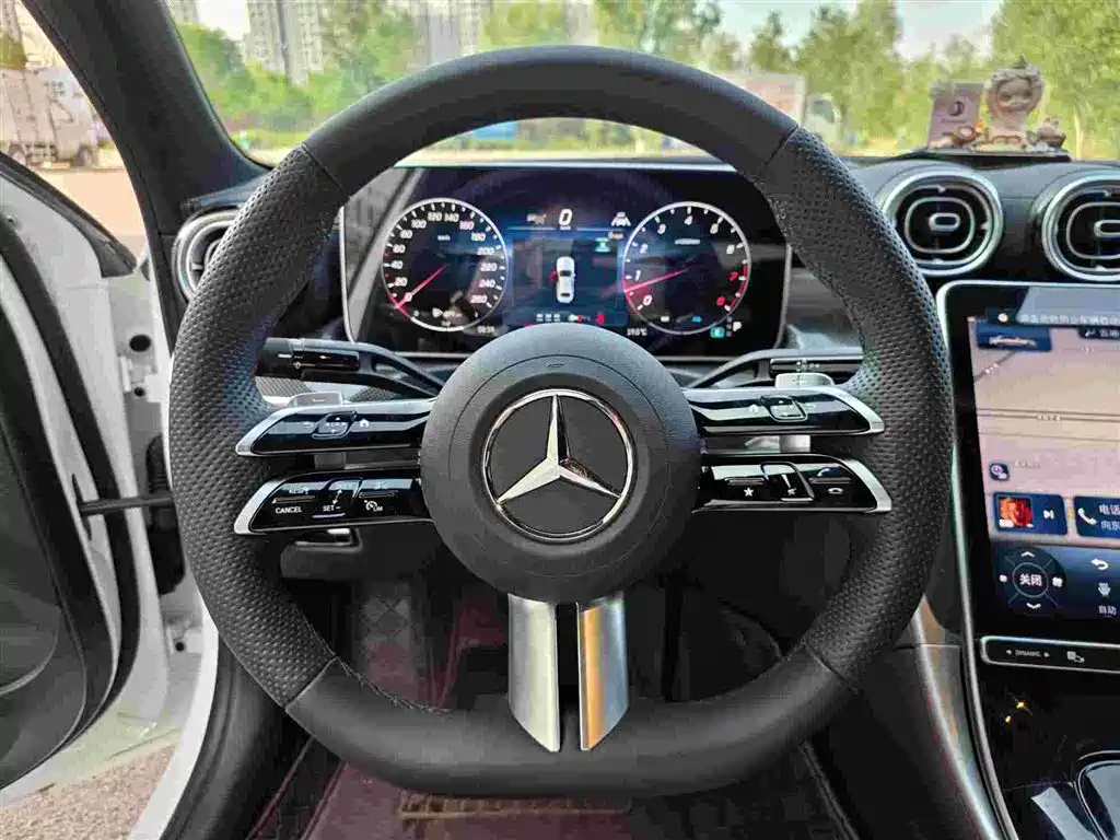 Mercedes-Benz C-Class 2025 — фото 22