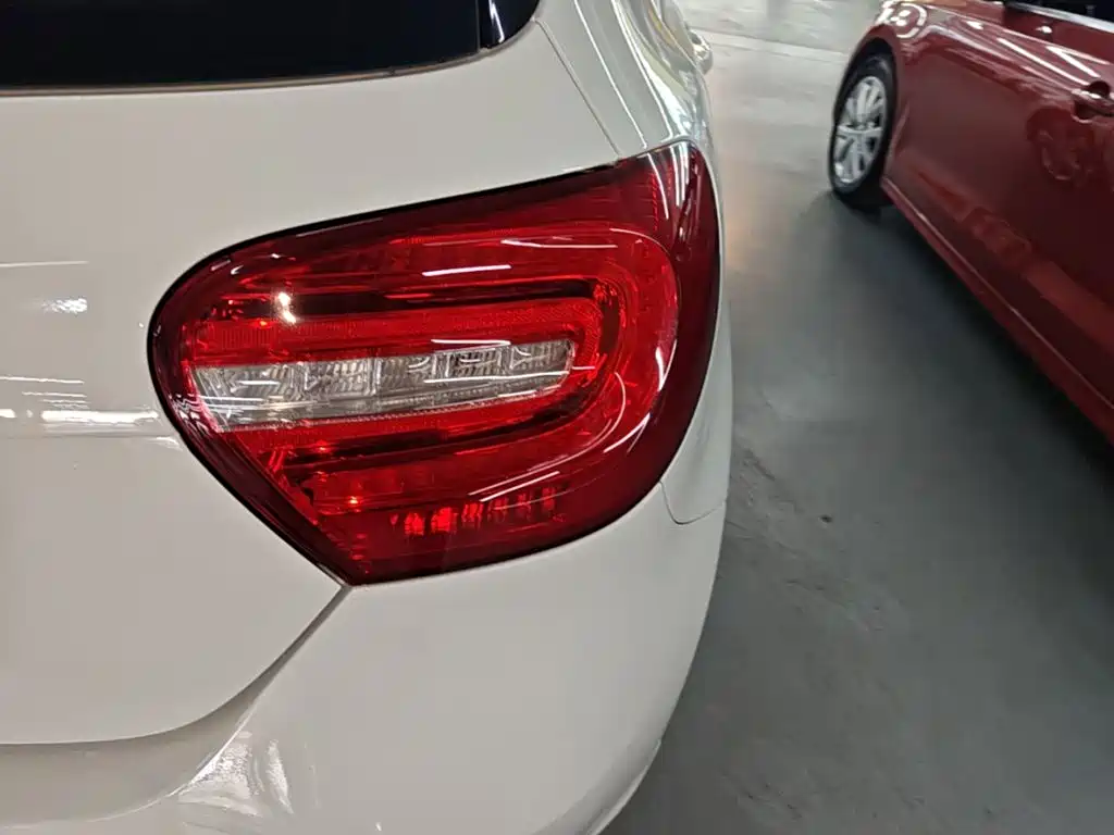 Mercedes-Benz A-Class 2015 — фото 8