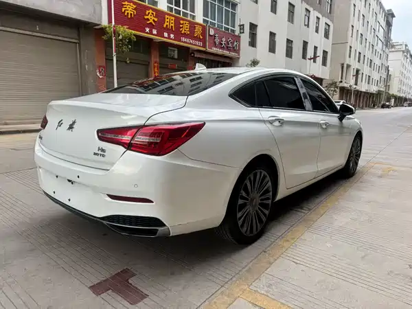 Hongqi H5 2019