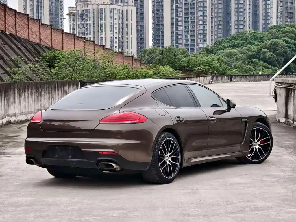 Porsche Panamera 2015 — фото 2