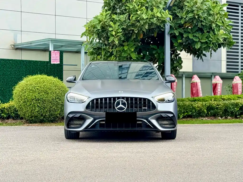 Mercedes-Benz C-Class 2024
