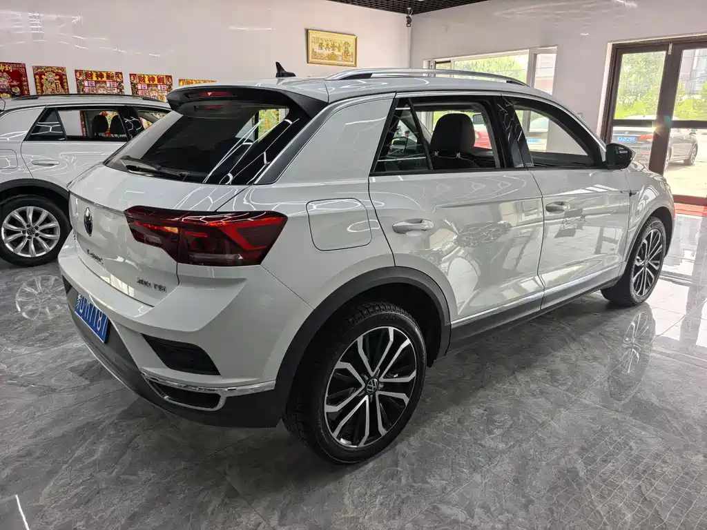 Volkswagen T-Roc 2023