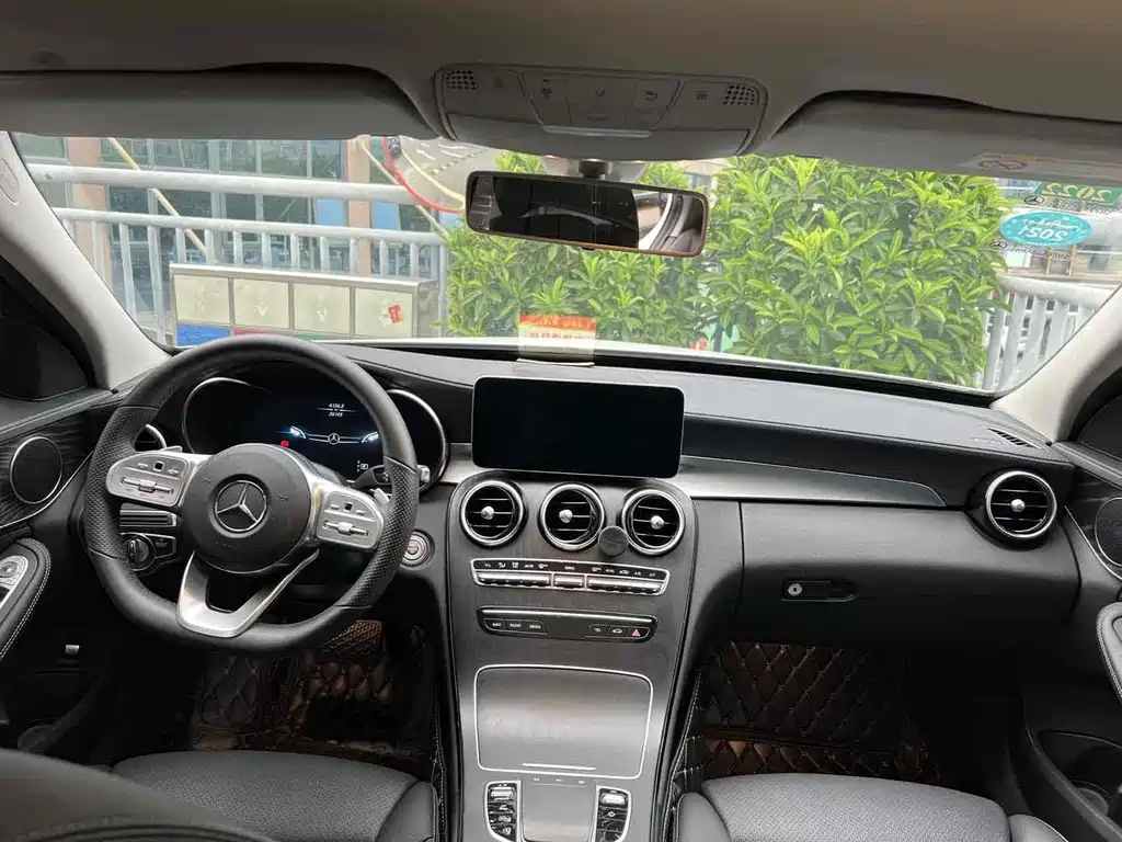 Mercedes-Benz C-Class 2020