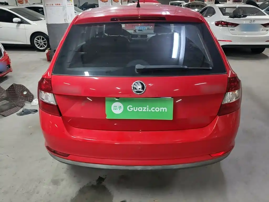 Skoda Rapid Spaceback 2015
