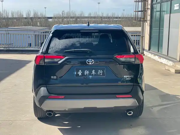 Toyota RAV4 2021