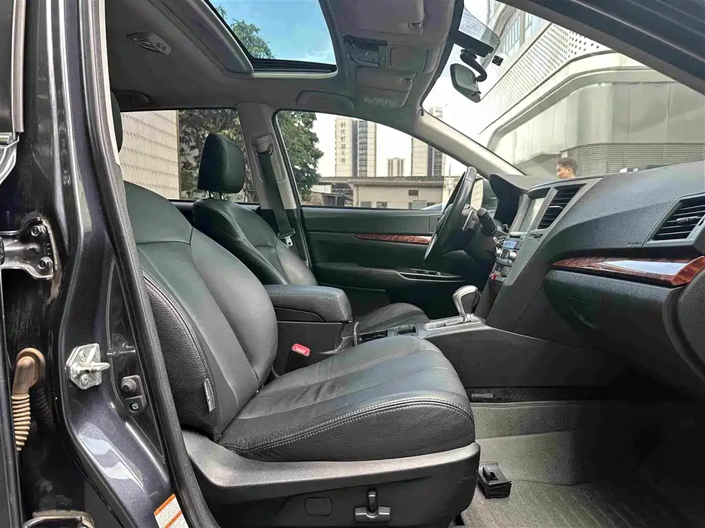 Subaru Outback 2010