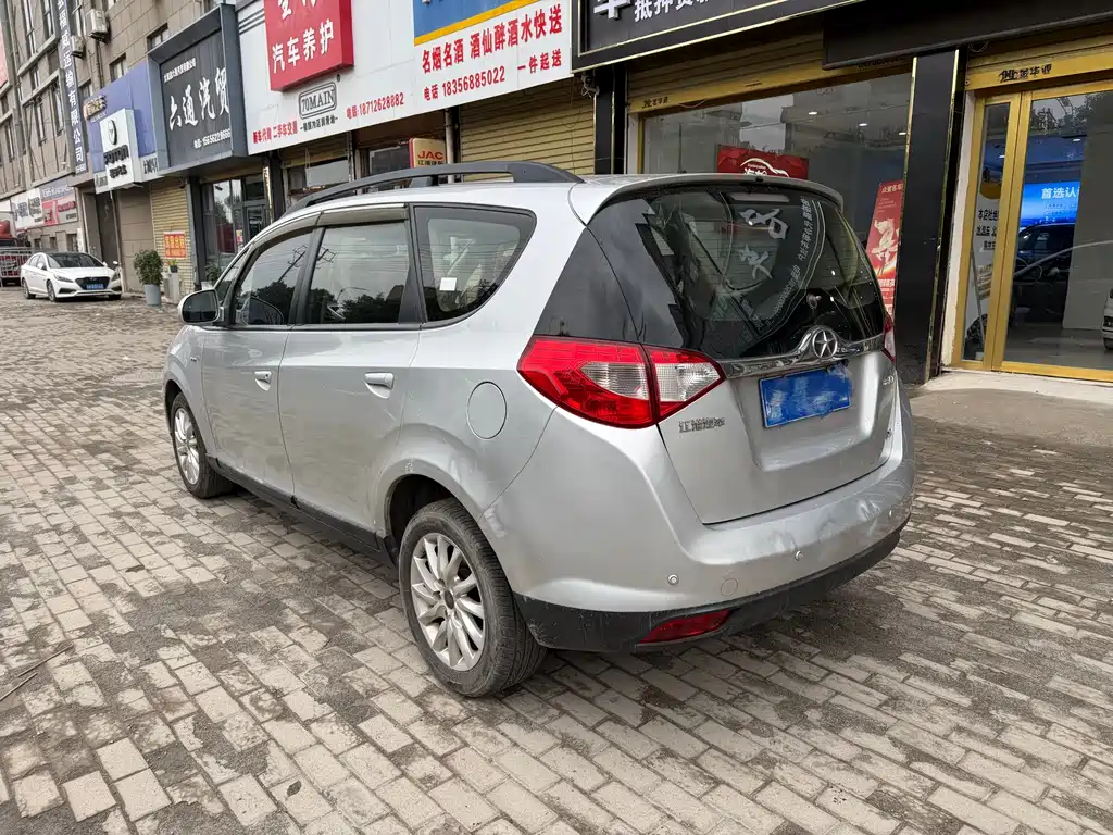 JAC Refine M2 2015 — фото 4