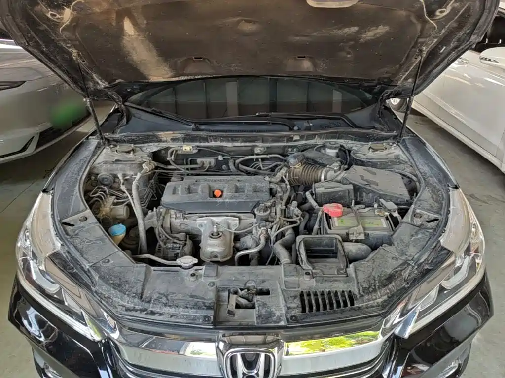 Honda Accord 2017 — фото 16