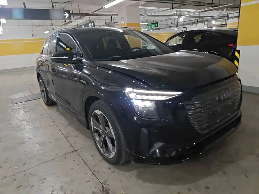 Audi Q5 E-Tron 2023 — фото 22