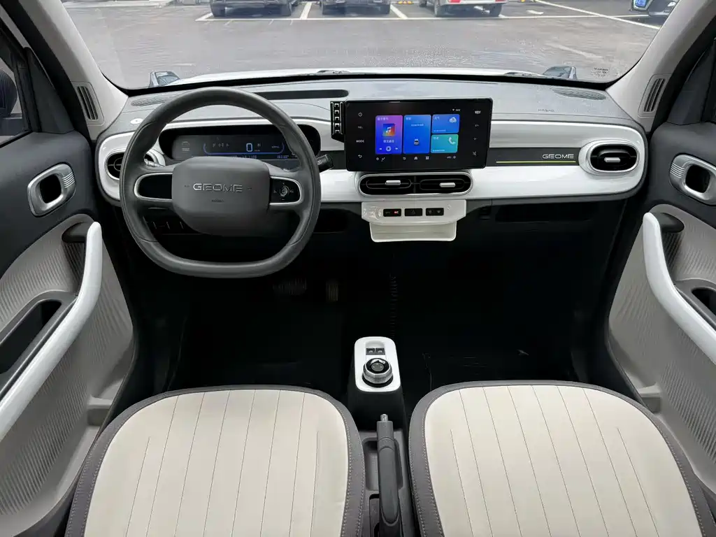 Geely Galaxy Panda 2025 — фото 6
