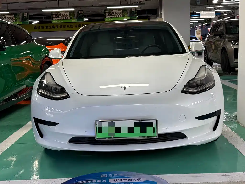Tesla Model 3 2020