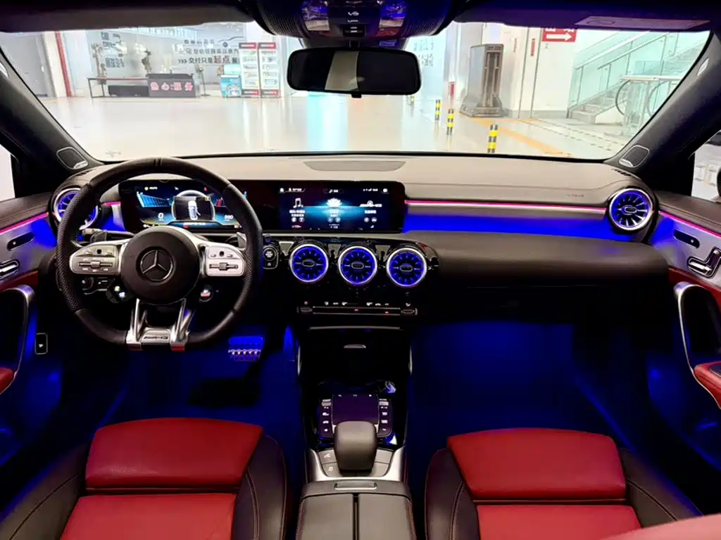 Mercedes-Benz A-Class AMG 2022 — фото 14