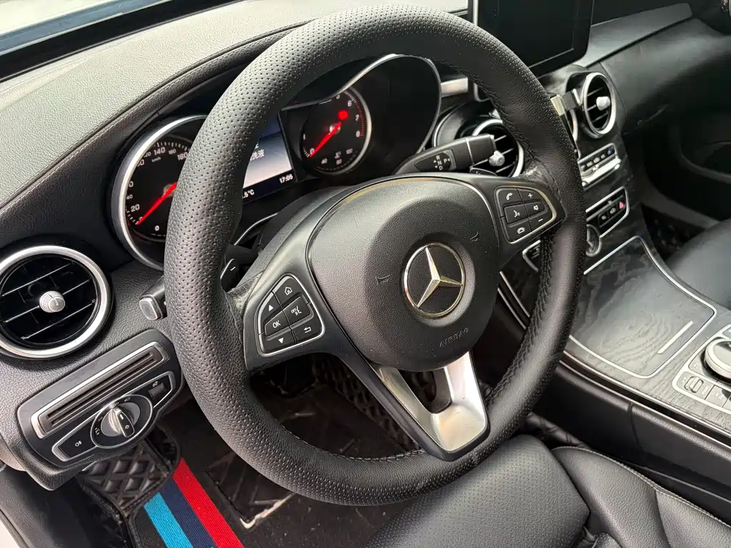Mercedes-Benz C-Class 2018 — фото 15