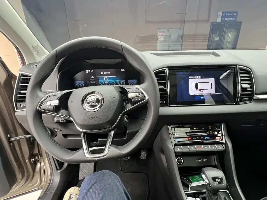 Skoda Karoq 2023 — фото 13