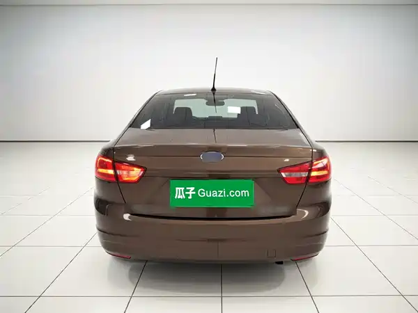 Ford Escort 2015