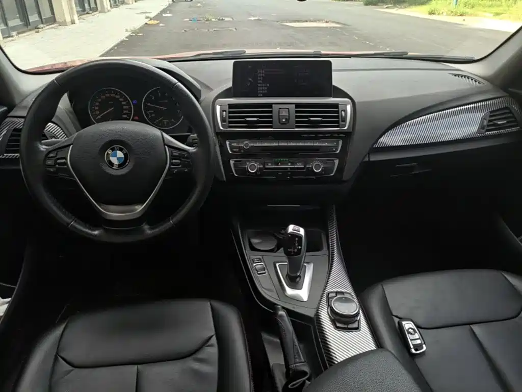 BMW 1 Series 2016 — фото 10