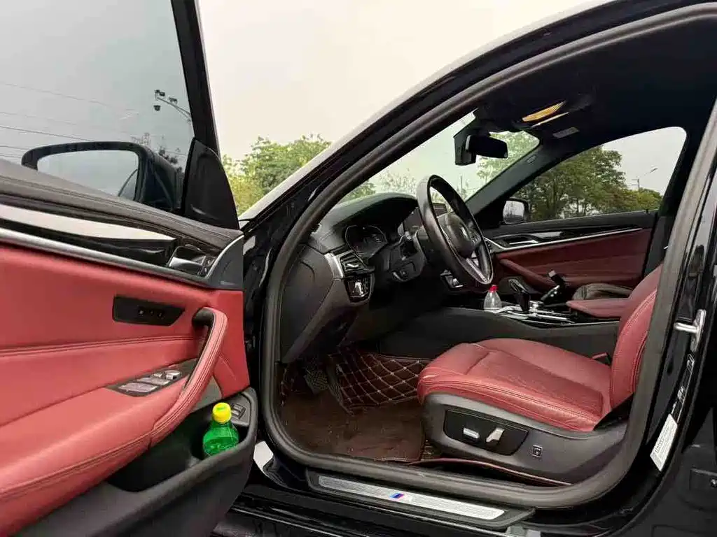 BMW 5 Series 2023