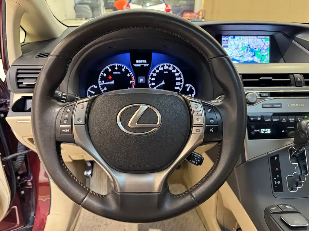 Lexus RX Classic 2013 — фото 11