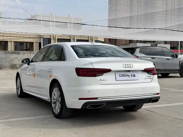 Audi A4L 2019