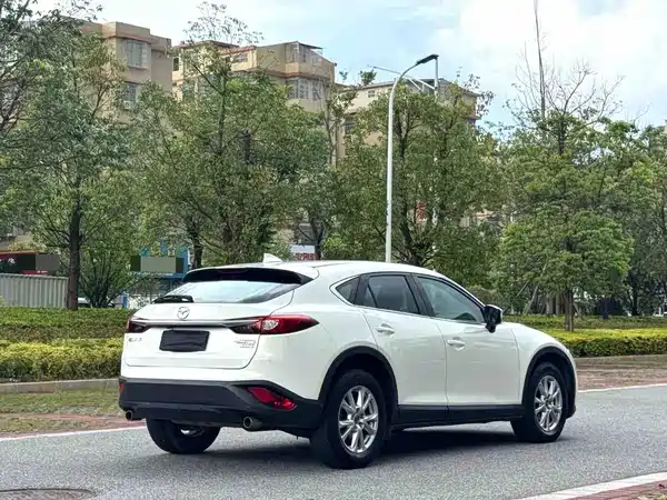 Mazda CX-4 2018